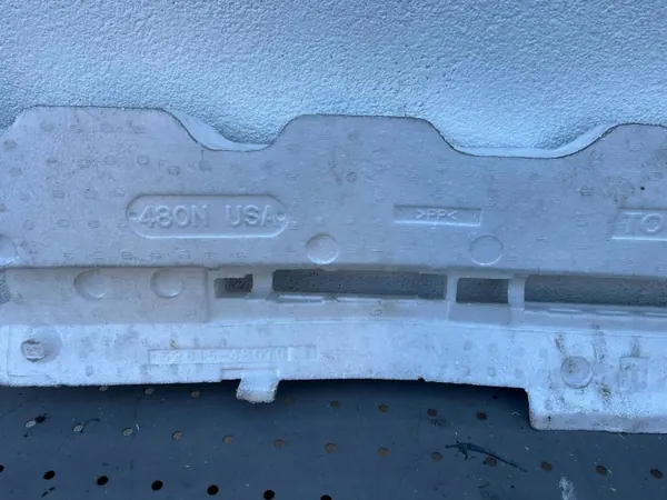 Absorbente parachoques trasero Lexus RX400 OEM 52615-48070 image 3