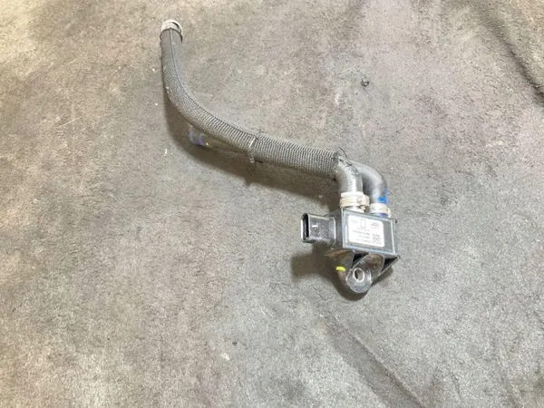 Trycksensor OEM 9812047080 för Peugeot 3008/5008 image 3