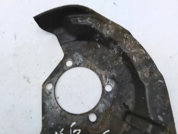 Nissan Qashqai 2020 Vänster bakre bromssköld OEM AMD125617 image 4