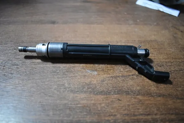 Injecteur Audi Q7 Q8 Porsche Cayenne 9Y image 2