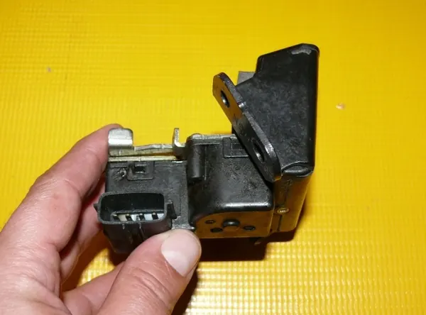 Hyundai I30 07-12 kofferbakslot OEM JOK-107-Z6 image 3