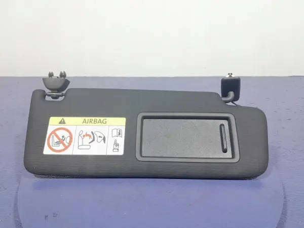 Skoda Octavia IV Getränkehalter OEM 5E3862531A image 7