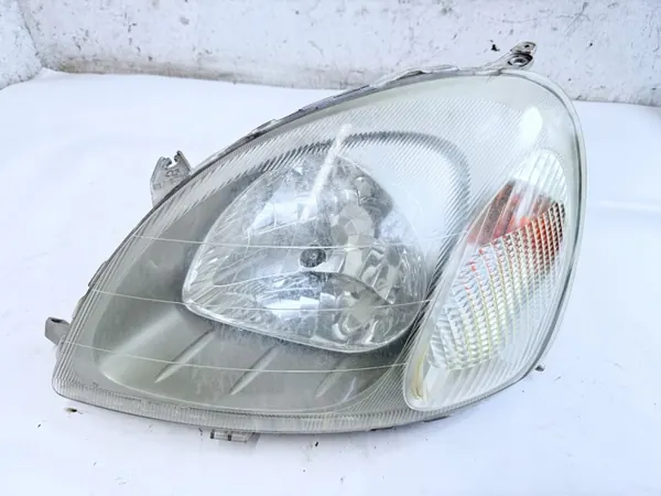 Vasen etuvalo Toyota Yaris I OEM LAMPA LEWA image 2