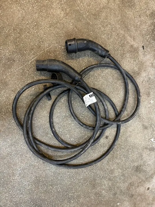 Cable cargador OEM 4N0971675G para VW Audi Seat image 2