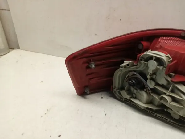 Audi A3 03-08 Luz Trasera Derecha 8P0945096A image 10