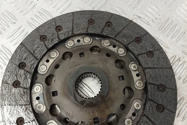 BMW 3 TOURING Kytkin Kompletti 2.0L Diesel image 4