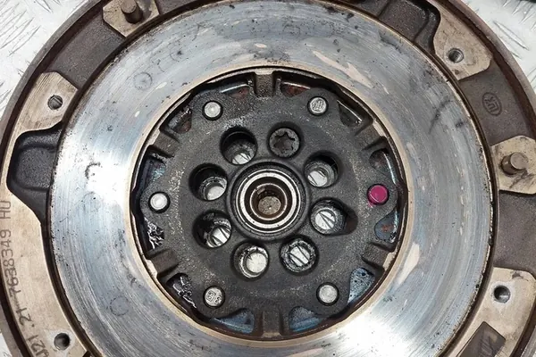 BMW 3 TOURING Kytkin Kompletti 2.0L Diesel image 5