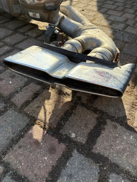 Bentley Bentayga Tankosaran Pää OEM 36A253682A image 2