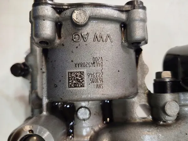 Olje pump Audi A4 B9 2.0 TDI, OEM 04L145208AA image 3