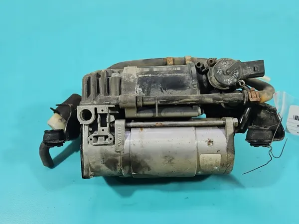 Bomba de suspensión Mercedes OEM A2123200404 image 3