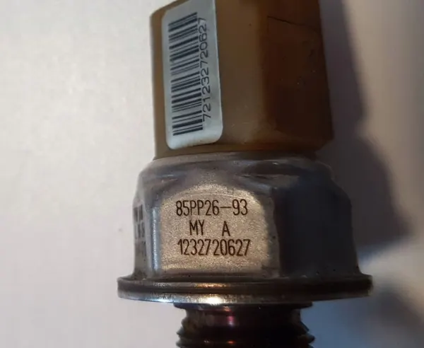 Sensor pressão combustível Audi OE 03L906054 image 3