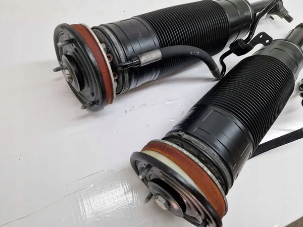 MERCEDES W221 C216 ABC Shock Absorber A2213207913 A2213208013 image 10