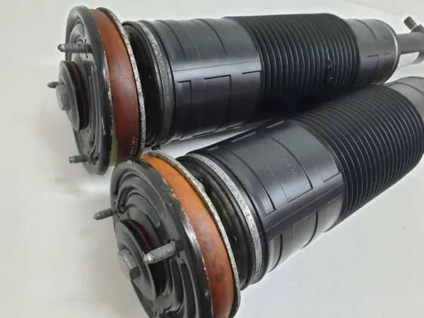 MERCEDES W221 C216 ABC Shock Absorber A2213207913 A2213208013 image 5