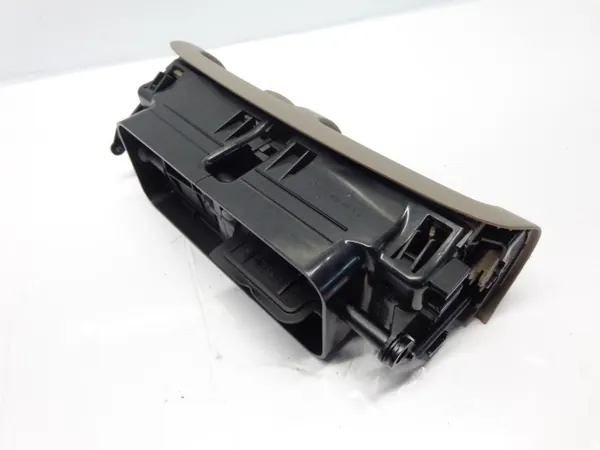 Mercedes C W203 Mittel-Luftgitter OEM 2038303554 image 7