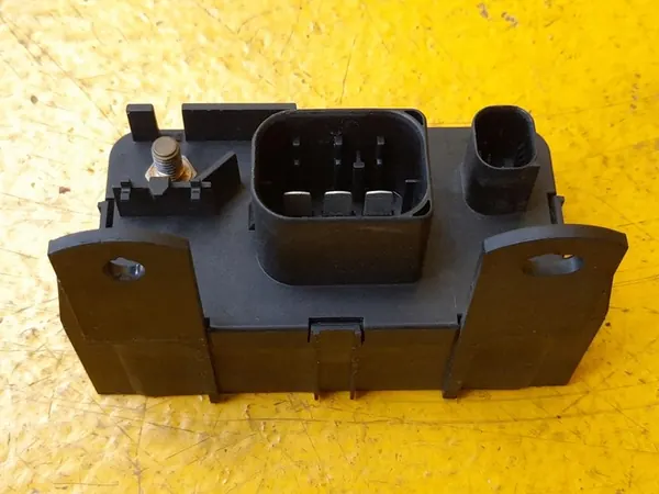 Sytytystulppakontrolleri Mercedes-Benz OE A648 900 0100 image 3