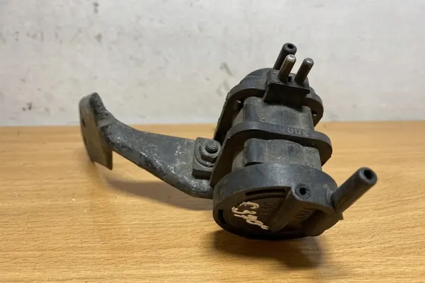 Elektromagnetisk ventil MERCEDES-BENZ E (W210) 2.2L Diesel image 2