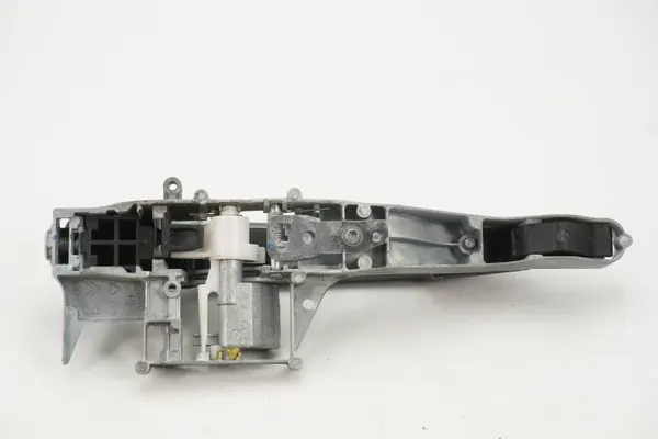 OEM 9680168580 Oikea Etuovikahva Peugeot 2008 image 7