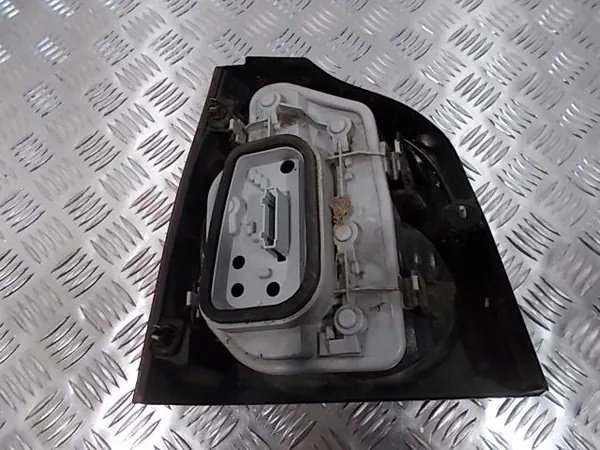 Lámpara Trasera Derecha VW Polo IV 2002-2005 OEM 6Q6945096B image 6