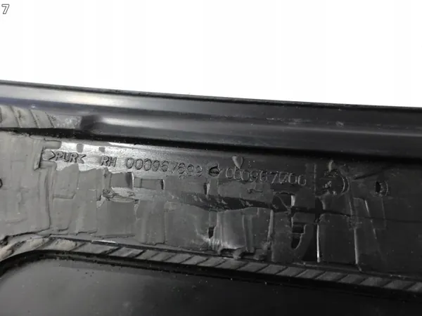 Sidoruta höger bak OEM 967700 Ferrari Roma image 8