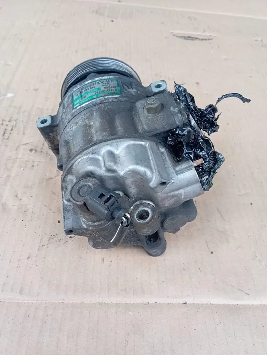 VW Touran I 2.0 TDI Ilmastointikompressori image 4