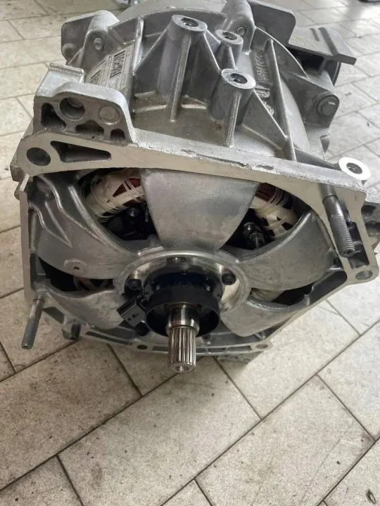 Moteur électrique Renault OE 290H23346R d'occasion image 3