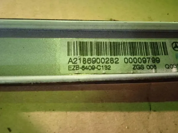 Barra de teto esquerda OEM A2186900282 para Mercedes-Benz CLS image 4