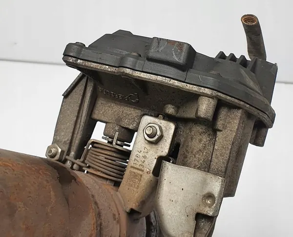 Vanne d'échappement Mercedes W246 1.5 CDI OEM 147BD8010R image 2