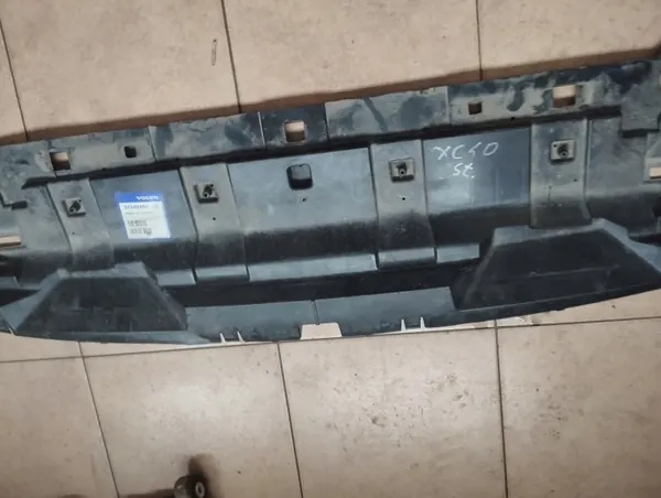 OEM 32345494 Volvo XC40 Rejilla Radiador 2018- image 6