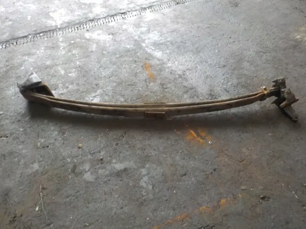 Scania Framhöger Fjäder OEM 1493210 - Begagnad image 2