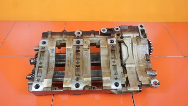 OEM N43B20AA Árvores de equilíbrio & Bomba de óleo BMW image 5