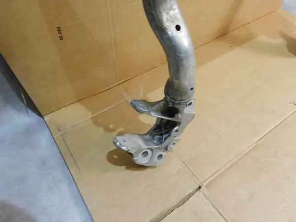Audi Q5 8R Moottoritukitanko OEM 8R0399315G image 5