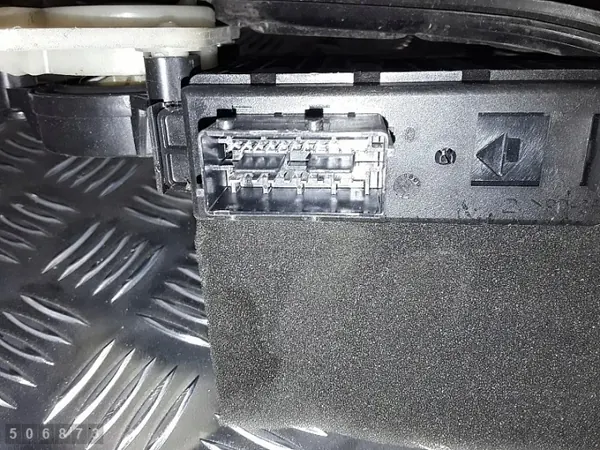 Régulateur de vitre Citroen C4 Grand Picasso OEM 9682495880 image 4