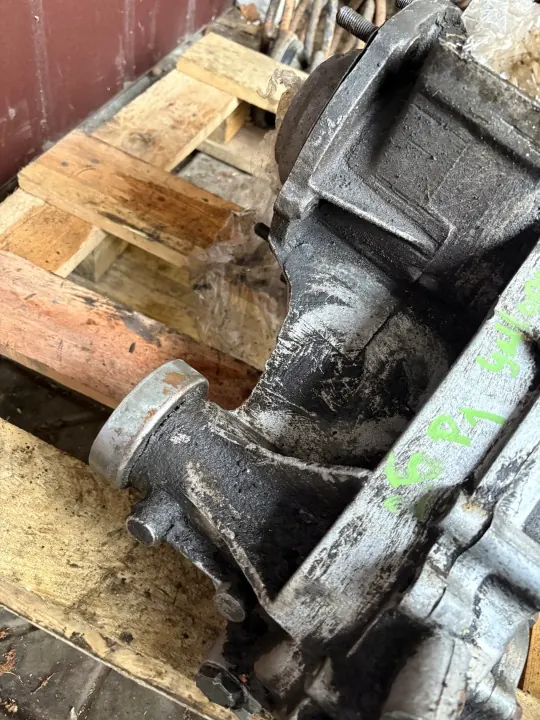 OEM-vaihteiston vähentäjä Mitsubishi Pajero I:lle & Hyundai Galloper 2.5 TD:lle image 3