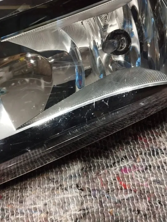 Farol de Neblina Esquerdo Halógeno Skoda Fabia III image 3