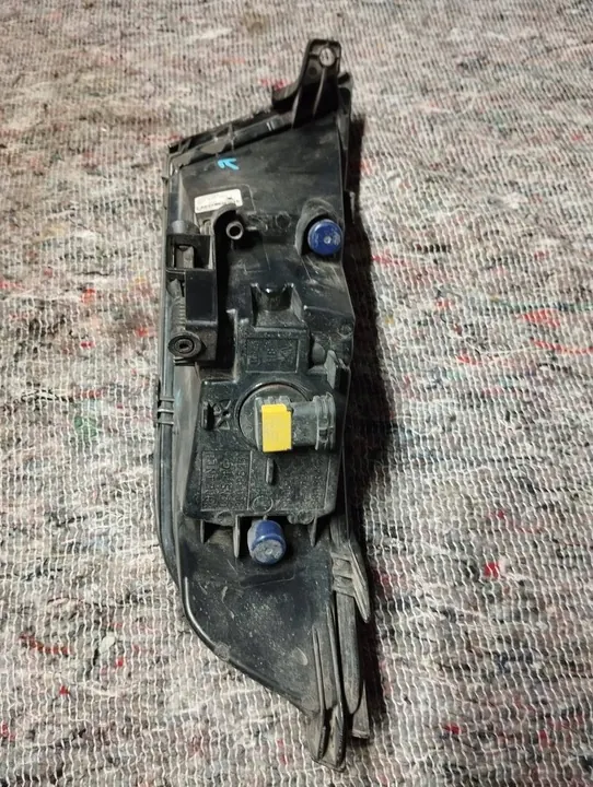 Farol de Neblina Esquerdo Halógeno Skoda Fabia III image 9