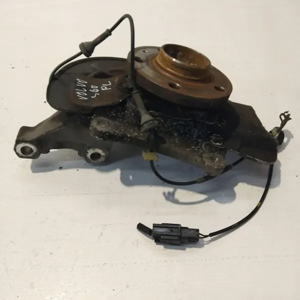 Volvo S60 framstyrknut OEM 9461944/9461943 image 4