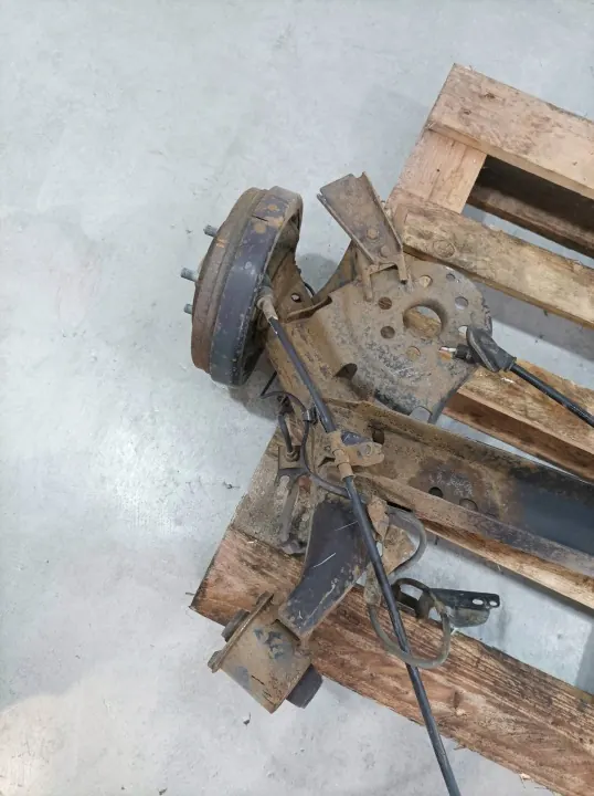 Bakaxelns fjädringsbalk OEM 5907911237370 Mitsubishi image 4