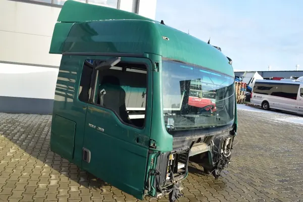MAN OE cabineskelet met deuren voor TGX XLX image 8