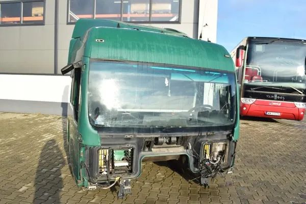 MAN OE cabineskelet met deuren voor TGX XLX image 9