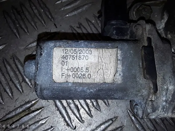 Régulateur de vitre Alfa Romeo 147 OEM 46751870 image 3