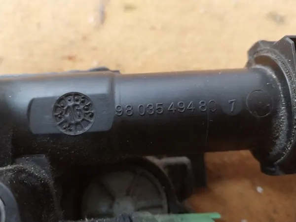Citroen Thermostaathuis OEM 9803549480 - Gebruikt image 4
