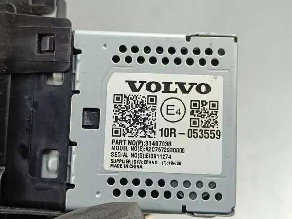 USB-Steckdose Volvo XC90 2022 OEM 10R053559 image 5
