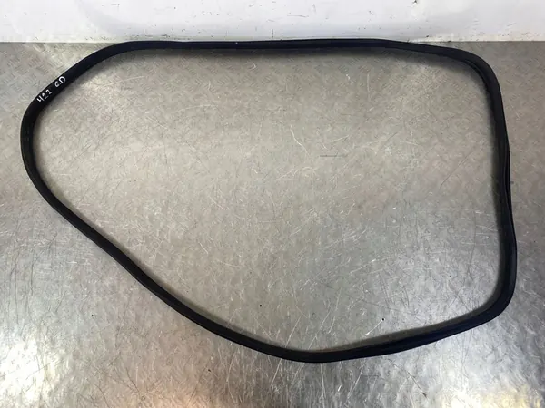 Vedação da porta traseira KIA Sorento IV 2022 FOB52317 image 2