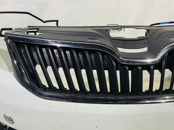 Paraurti anteriore SKODA RAPID 2011-2019 image 6