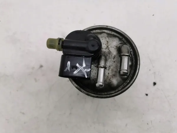 Mercedes-Benz Bränslefilter OEM AMD134444 - Begagnad image 7