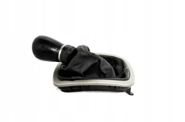 Pomo de mudanças SEAT Leon Toledo OEM 0208426 - Usado image 4