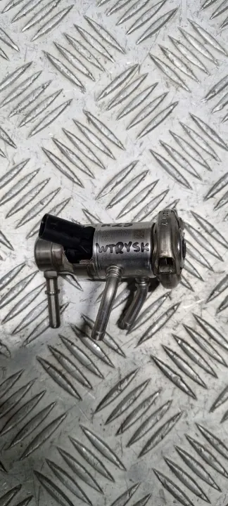 Inyector AdBlue Mercedes OEM A0004904000 - Usado image 2