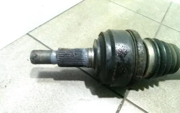 Volkswagen Touareg I 2004 Höger Bakaxel image 2