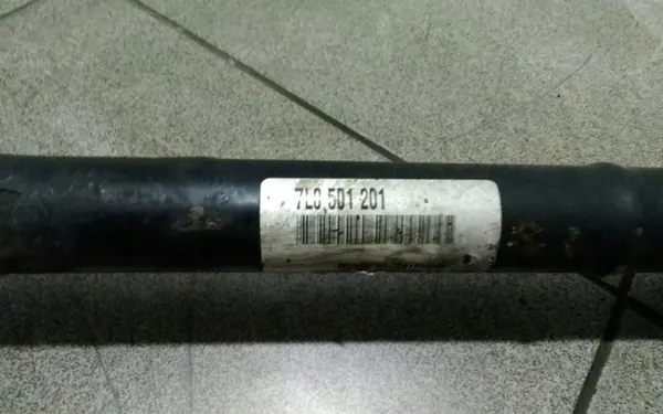 Volkswagen Touareg I 2004 Höger Bakaxel image 3