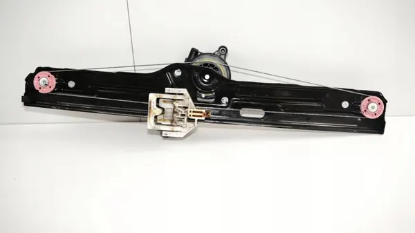 Fiat 500L 12-17 rechter voorruitregelaar OEM 360175684 image 5